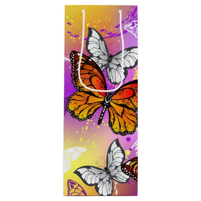 Monarch Butterflies on Lila Background (Framsidan)