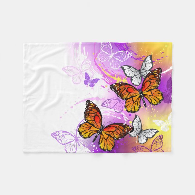 Monarch Butterflies on Lila Background Fleecefilt (Framsidan (Horisontell))