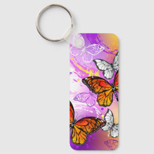 Monarch Butterflies on Lila Background Nyckelring