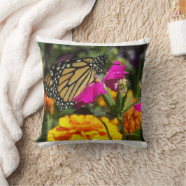 Monarch Butterfly från Rosa Marigold Flower Kudde