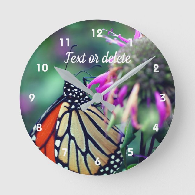 Monarch Butterfly on Flower Personlig   Rund Klocka (Framsida)