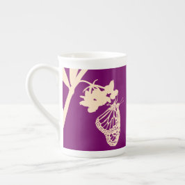 Monarch Butterfly Silhouette mot Lila Benporslin Mugg