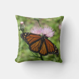 Monarch Butterfly vid Rosa Thistle Pillow Kudde