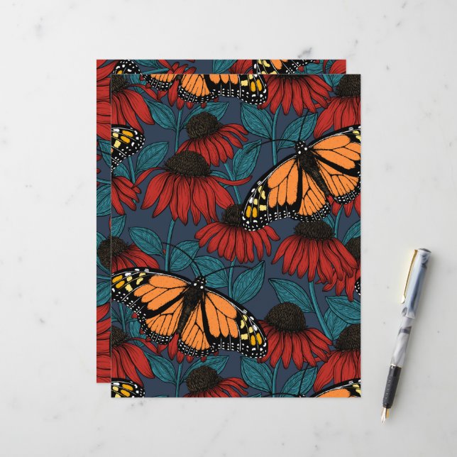 Monarch-fjäril på röda konefloger (Fram/Back In Situ)