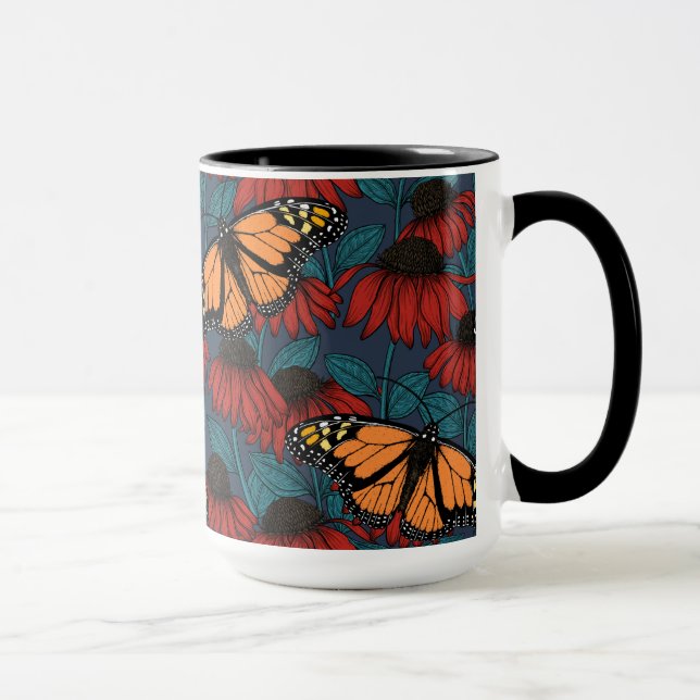 Monarch-fjäril på röda konefloger mugg (Höger)