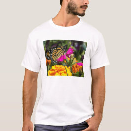 Monarch-fjäril på rosa marigold children shirt tee shirt