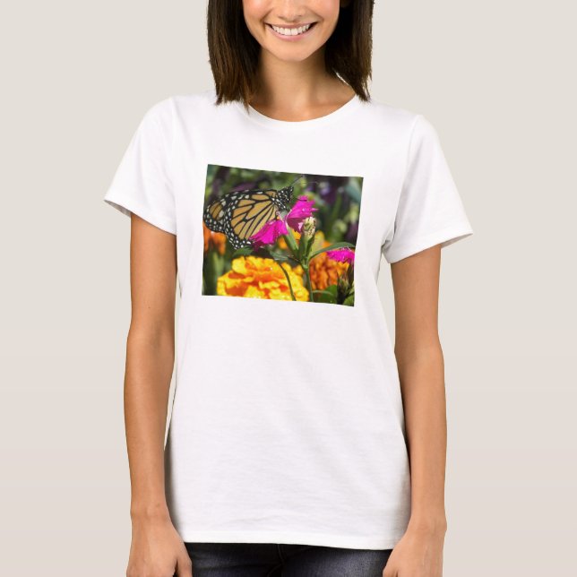 Monarch-fjäril på rosa marigold t-shirt (Framsida)