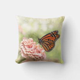 Monarch på Zinnia Kudde