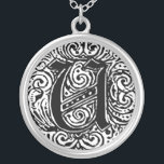 Monarchia ’U’ Silverpläterat Halsband<br><div class="desc">Monogram-typsnittet finare som heter Monarchia. En text från Victorian vintage stil. Anpassa detta med teckningen eller texten. Överför designen till valfri produkt.</div>