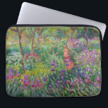 Monet "Iris Garden at Giverny" Laptop Fodral<br><div class="desc">Monet var en av grundarna av Fransk Impressionistisk målning, av vilken "The Iris Garden at Giverny" (målad mellan 1899 och 1900) är ett vackert exempel. Det är en firande av färg, ljus och rörelse. När Monet köpte Giverny gods omformade han den blomsterträdgård som redan planterades på dess grunder. Hans preferens...</div>