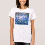 Monet näckrosor tee shirt<br><div class="desc">Monet näckrosor. Oljemålning på kanfas från 1916. Monet målade hans berömda näckrosdamm obsessively under avgångsklasserna av hans karriär som drar inspiration från det ljust av solen och dess växling, verkställa på vatten och de vatten- blommorna och lövverket. Denna målning presenterar en vibrerande använda av pinks, deppighet och lila och gör...</div>