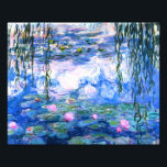 Monet Rosa Vatten Lilies Fototryck<br><div class="desc">Ett Monet rosa vatten lilies fototryck med vackra rosa vatten flyter i en lugn blå damm med lila dynor. En underbar Monet-gåva till fläkt av imponsionism och Fransk konst. Serenisk naturimponerande med vackra blommor och scenkonst.</div>