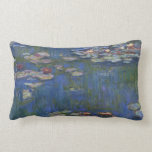 MONET Vatten Lilies 1916 Accent Dekorativ kudde<br><div class="desc">Fransk Impressionistisk målare, Claude Monet målade denna Vatten Lilies - 1916, ursprungligen som en olja på målarduk från inspirationen från hans egen bakgård i tidigt 1900-talets Frankrike. Eftersom han var 76 år gammal när han målade upp vatten-dammskapandet, gick Monets katarakter framåt och ändrade hans uppfattning om färg. Ju värre hans...</div>
