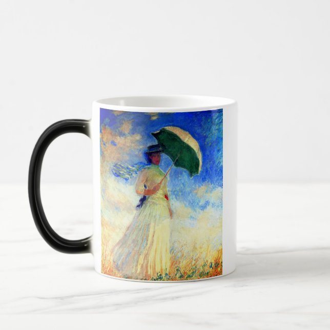 Monet Woman med Parasol Facing Höger Magisk Mugg (Vänster)