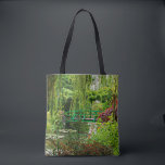 Monets bro, Monets trädgård, Grönt, Giverny Tygkasse<br><div class="desc">En attraktiv skulderväska med bilden av Monets vackra bro i trädgården,  fram och bak. Bilden av Monets trädgård är från sen sommar i Frankrike.</div>
