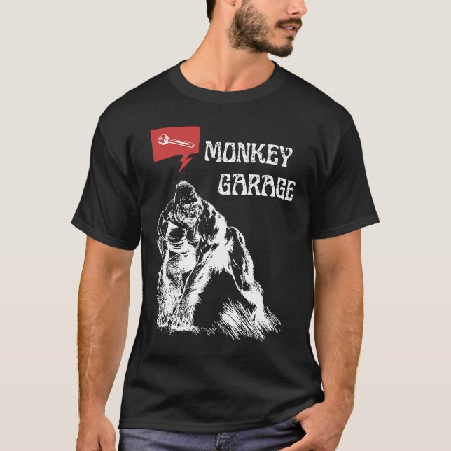 Monkey Garage Gas Station Wrench Verktyg T Shirt (Framsida)