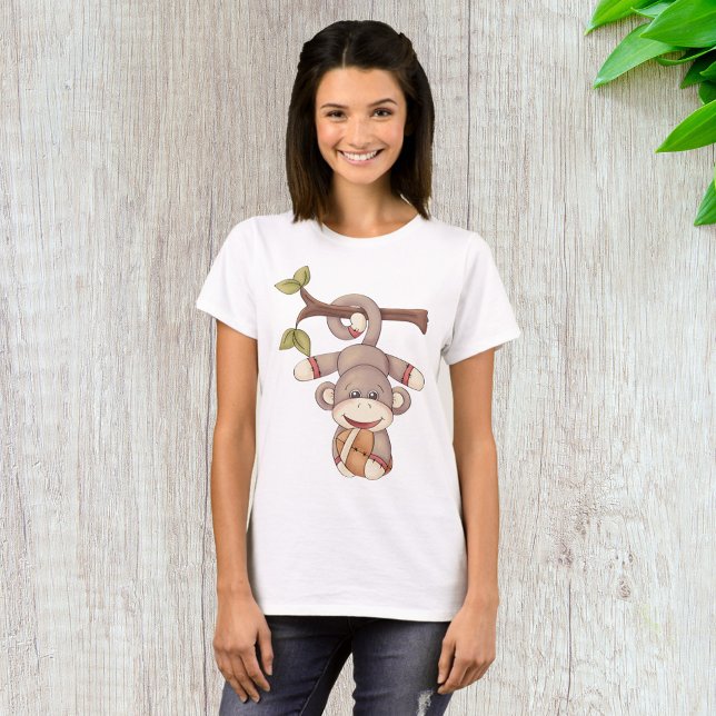 Monkey Holding A Football T Shirt (Skapare uppladdad)