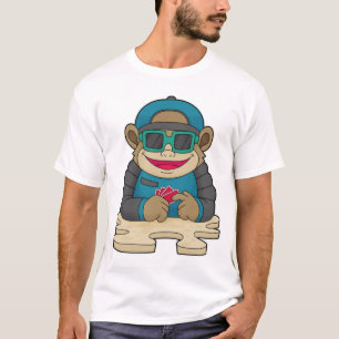 Monkey på Poker med Poker-kort och solglasögon T Shirt