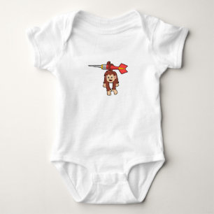 Monkey vid Darts med Dart T Shirt