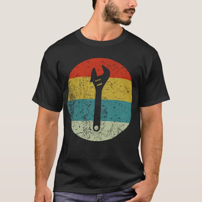 MONKEY WRENCH T SHIRT (Framsida)