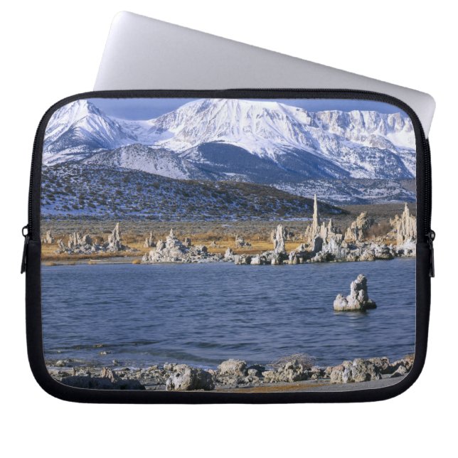 MONO LAKE TUFA STATE NATURAL RESERVE, LAPTOP SLEEVE (Framsidan)