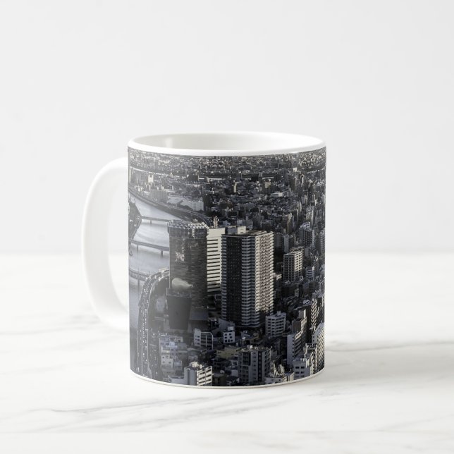 Monochrome City Vibes Kaffemugg (Framsida vänster)