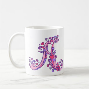 Monogram A-hjärtan och blommor rosa lila mugg