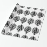 Monogram A initial Black and White-Blommönster Presentpapper<br><div class="desc">Monogram papper radbrytning av svartvita Blommönster kan anpassas med en bild,  namn,  text,  logotyp eller bild. Byt vit bakgrund till en blå nyans,  grönt,  gult,  orange,  rosa,  röd,  brun och lila. Underbar för att stänga jul-,  födelsedag-,  babydusch- eller bröllopsgåvor.</div>