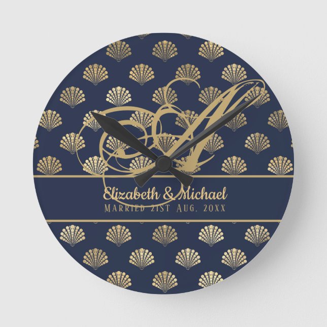 Monogram ART Deco Navy Blue Guld Snäckors Newlywed Rund Klocka (Framsida)