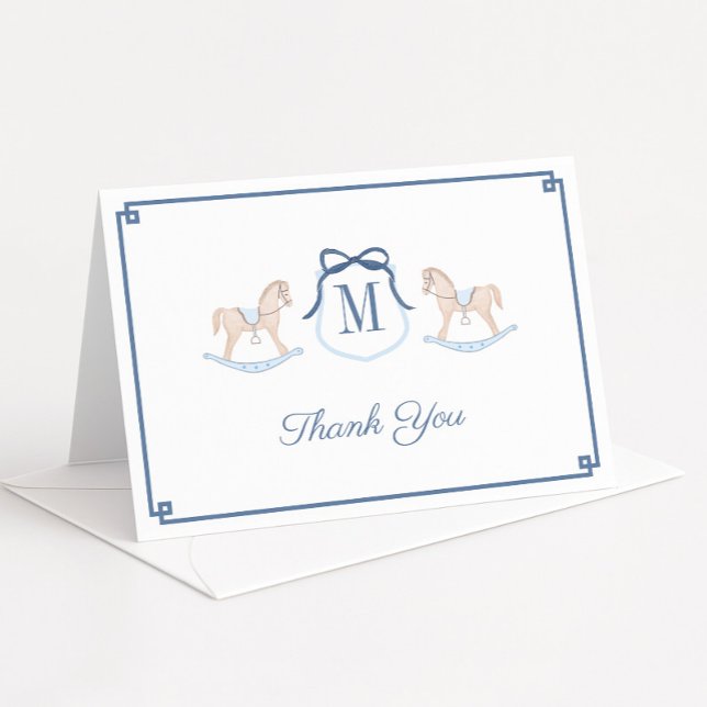 Monogram babystövel i rutorna Preppy Rocking Horse Tack Kort (Preppy watercolor monogram rocking horse thank you card with navy blue Greek Key border)