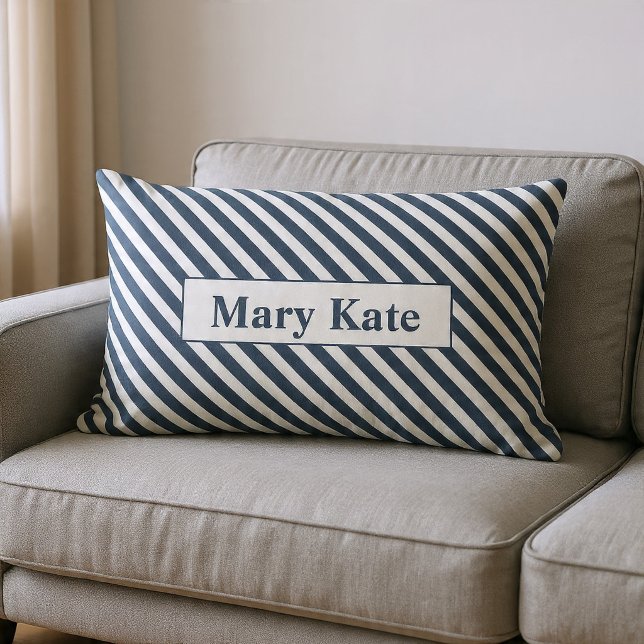 Monogram blå/vita ränder lumbarkudde (Skapare uppladdad)