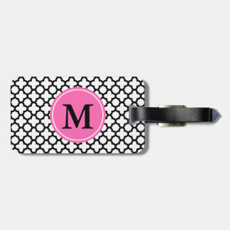 Monogram Black and White Quatrefoil Bagagebricka