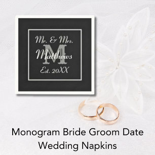 Monogram Black Bride Groom Date Bröllop Papper Pappersservett