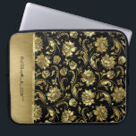 Monogram Black & Guld Damask Mönster Laptop Fodral<br><div class="desc">Monogrammad elegant svart bakgrund (som kan bytas ut mot färg) och guld tones blommigt-dämpare.</div>