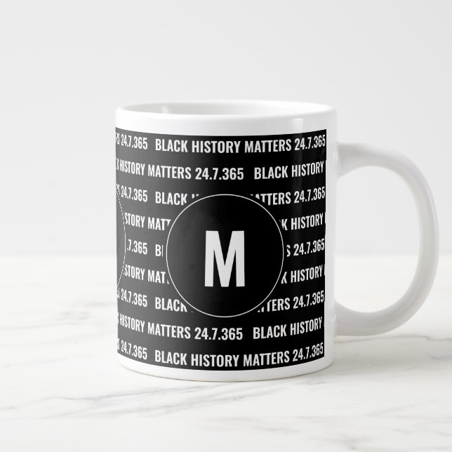 Monogram BLACK HISTOY-FRÅGOR Jumbo Mugg (Höger)
