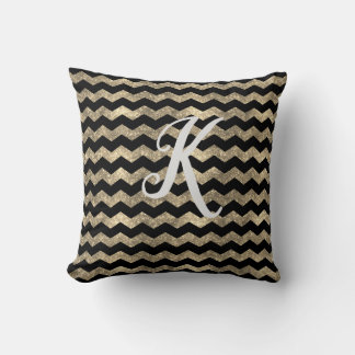 Monogram Black och Guld Glitter Chevron Kudde