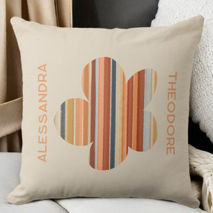 Monogram blommigt retro rand 70s boho orange kräm lumbarkudde