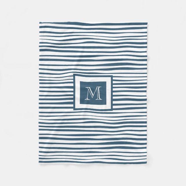 Monogram Blue White Rand Fleecefilt (Framsidan)