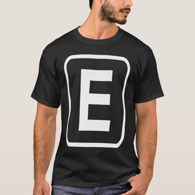 Monogram Bokstav E Initial Alfabet Monogram Männis T Shirt (Framsida)
