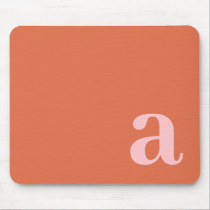 Monogram Bokstav Rosa & Röd Minimalistisk Musmatta