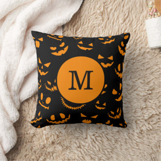 Monogram Brev-taloky Jack o lantern Ansikte Kudde