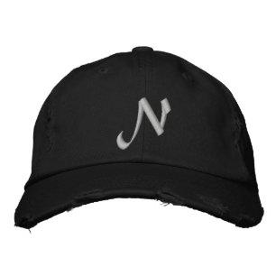 MONOGRAM BRODERAD KEPS