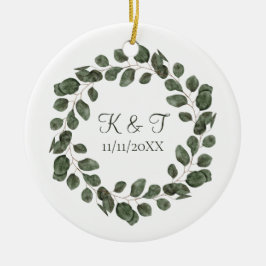 Monogram Bröllopsdatum Eukalyptusblad Elegant Julgransprydnad Keramik