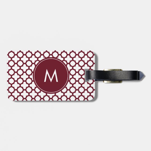 Monogram Burgundy och White Quatrefoil Mönster Bagagebricka (Baksida Vågrät)