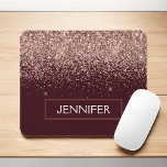 Monogram Burgundy  Rosa ros Guld Glitter Musmatta<br><div class="desc">Ro Guld - Rosa och Burgundy Faux Glitter Gnistra Elegant och Modern Chic Trendig Luxury Monogrammed Mouse Pad. Monogrammet - lägg till ditt eget namn-anpassade muspekare kan uppdateras med ditt namn.</div>