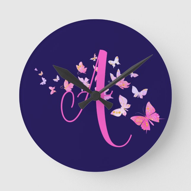 Monogram Butterfly Blue Rosa Rund Klocka (Framsida)