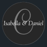 Monogram C Bröllop förseglingsetikett Runt Klistermärke<br><div class="desc">Monogrampresenter har ett stort urval anpassningsbara USPS-portabel frimärke,  klistermärken,  hälsningskort,  skjortor,  hattar,  knappar,  magneter och så mycket mer. Dessa monogram är underbara för att skicka ut bröllopsinbjudningar,  inbjudningar till firandepartiet,  tillkännagivande för studenten och överraska födelsedagsfester bara till namn några få.</div>