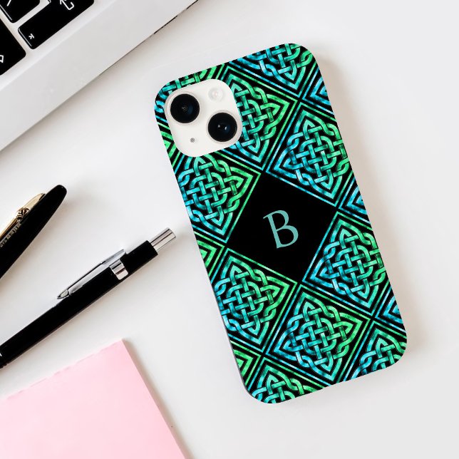 Monogram Celtic Knot iPhone 14 Fodral (Skapare uppladdad)