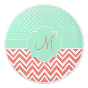 Monogram Coral Chevron med Mint Polka Dot Mönster Knopp