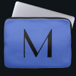 Monogram Deep Royal Black Modern Add Namn Initial Laptop Fodral<br><div class="desc">Ta en titt på våra moderna minimalistmallar för att hjälpa dig att utforma professionellen för perfekten.</div>